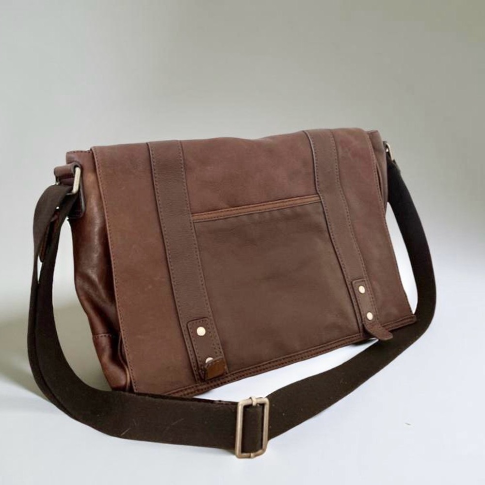 Vintage fossil leather messenger bag - Picture 3 of 12